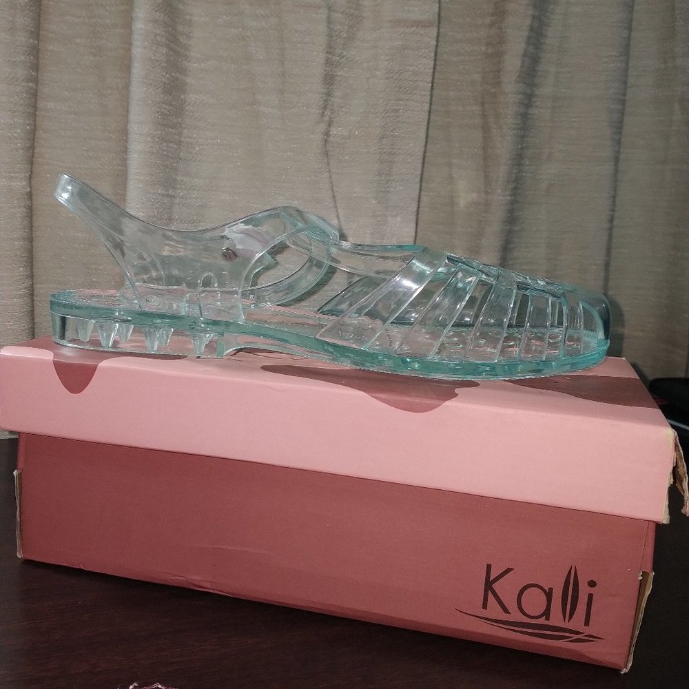 Jelly Harauches Size 10